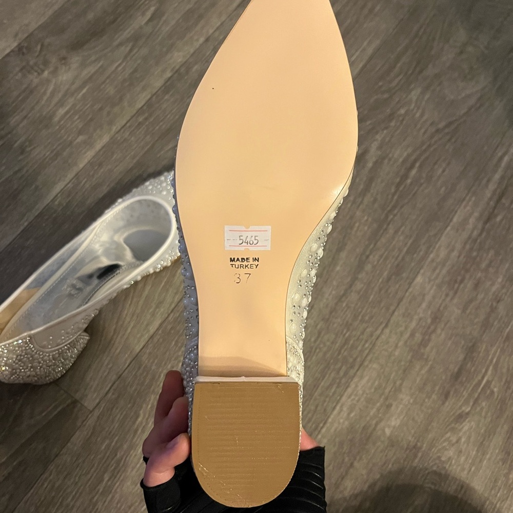 Pearl White Wedding Shoes - Block Heel - Picture 2 of 5